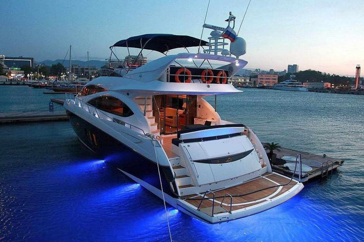 Аренда яхты Sunseeker 70 в Сочи - яхта Анжела Сочи