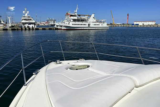 Яхта Azimut 42m